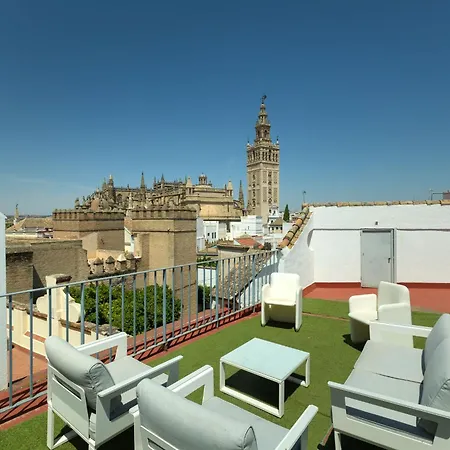 Alianza Giralda Sky View By Valcambre