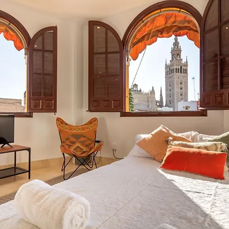 Alianza Giralda Sky View By Valcambre شقة *